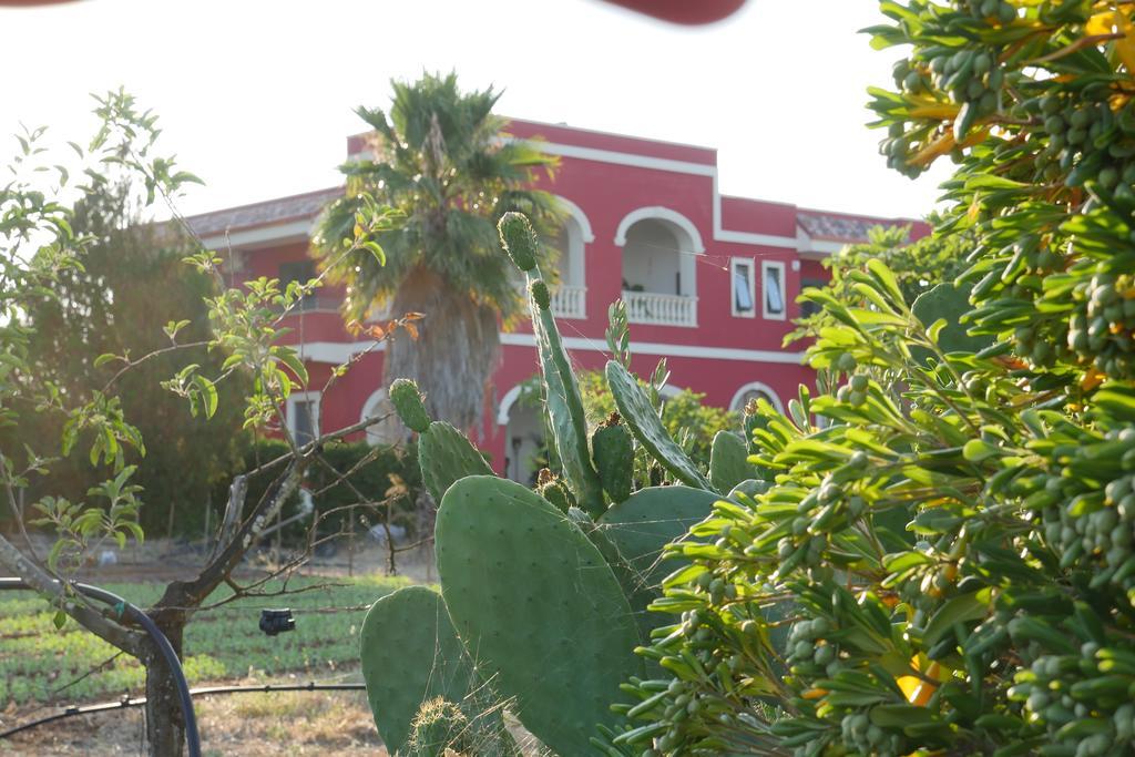 Tenuta Cavalieri Leverano Exterior foto